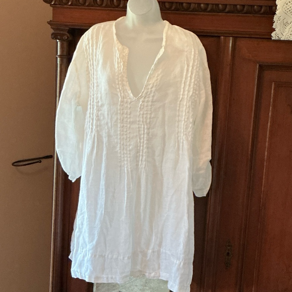 Linen White Tunic with Pintuck Detail